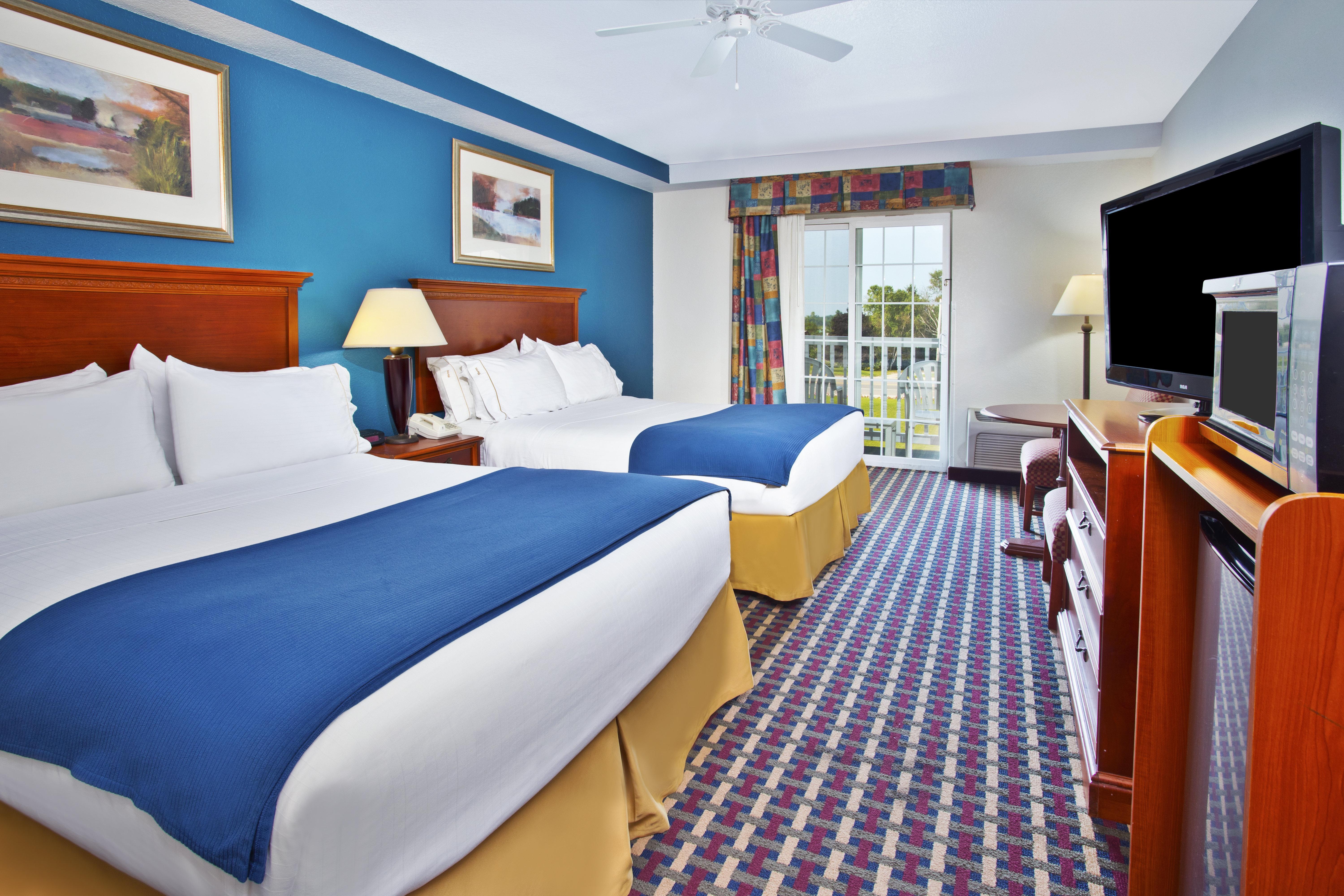 Holiday Inn Express Hotel & Suites Petoskey By Ihg Exterior foto