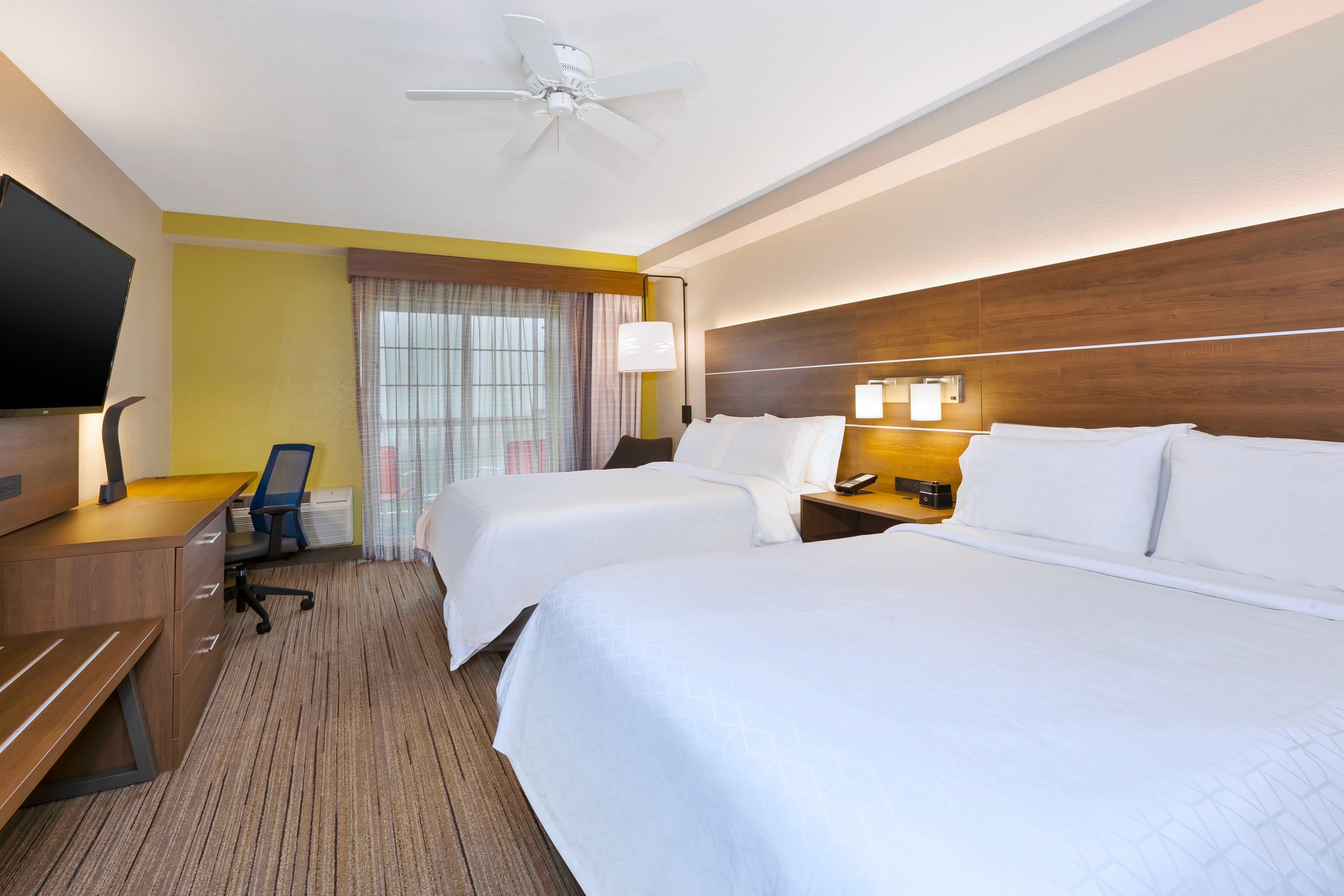 Holiday Inn Express Hotel & Suites Petoskey By Ihg Exterior foto