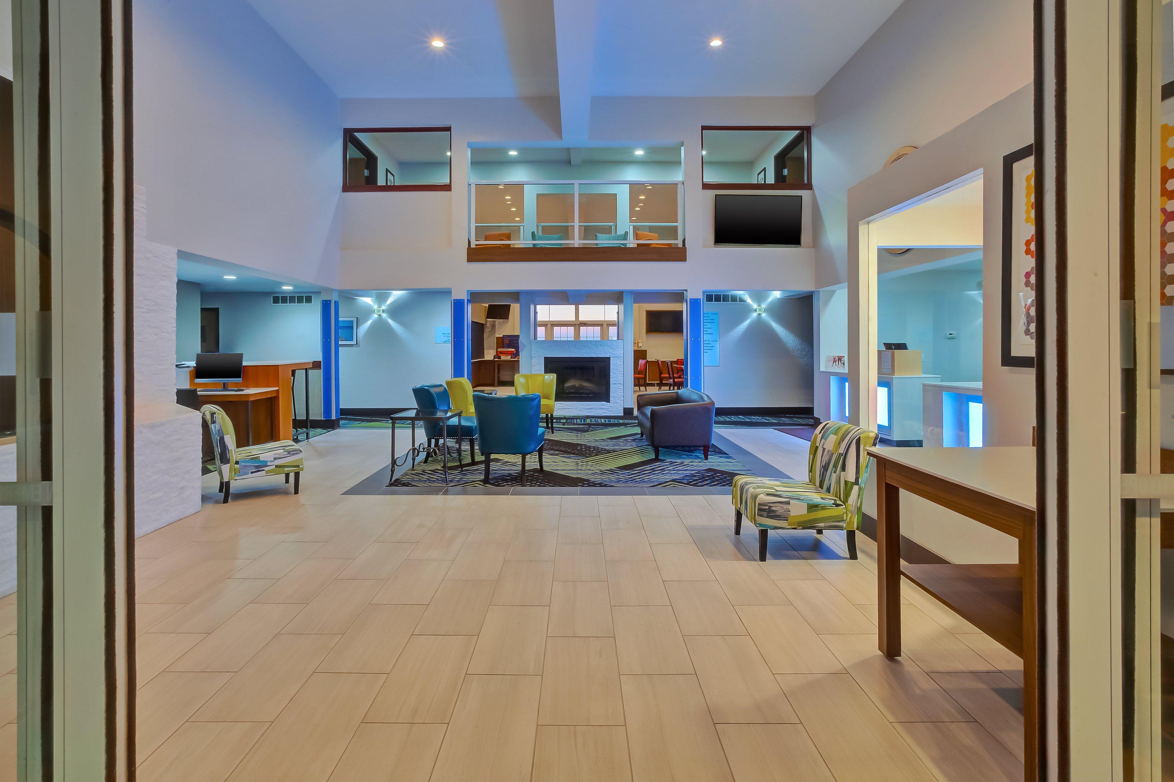 Holiday Inn Express Hotel & Suites Petoskey By Ihg Exterior foto