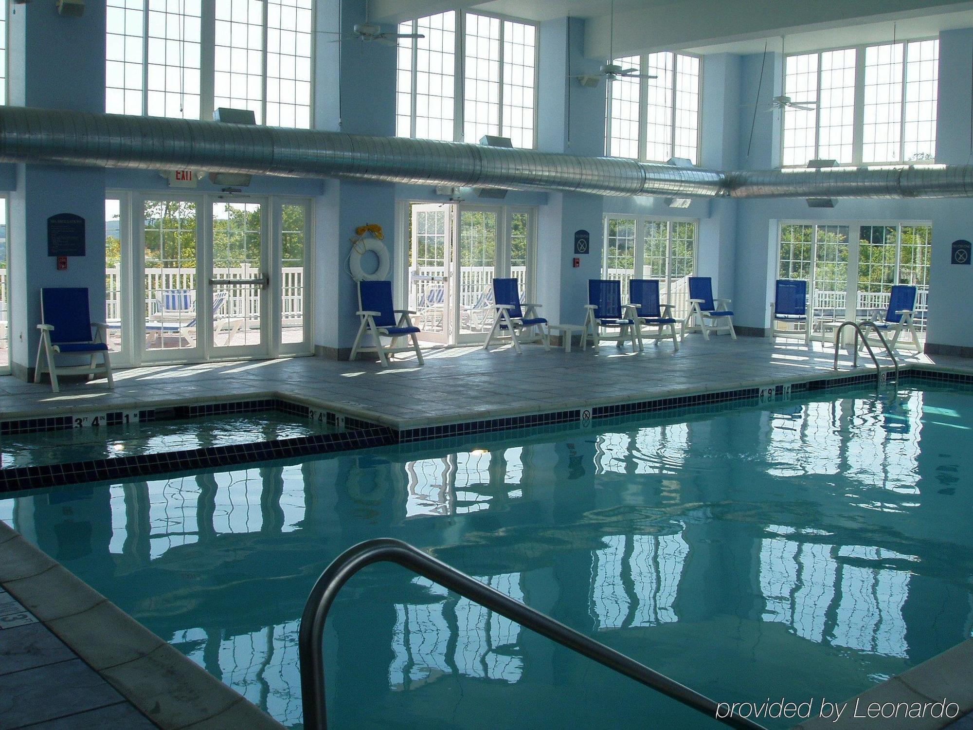 Holiday Inn Express Hotel & Suites Petoskey By Ihg Einrichtungen foto