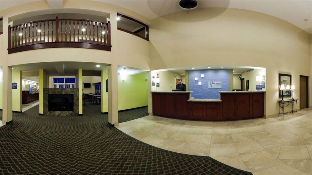 Holiday Inn Express Hotel & Suites Petoskey By Ihg Exterior foto